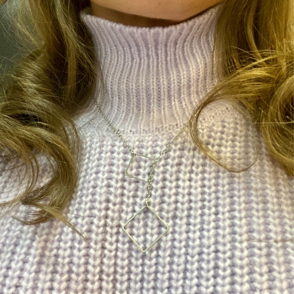 Square pendant necklace. - Picture 5 of 7